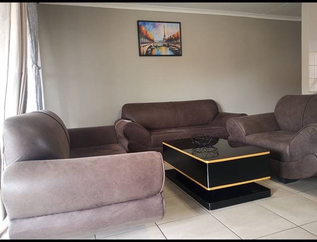 2 BEDROOM APARTMENT FOR SALE IN VAN DYK PARK